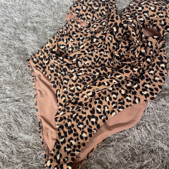 Aerie Cut Out Wrap Around Tie Front One Piece Full Coverage Swimsuit - Picture 2 of 6